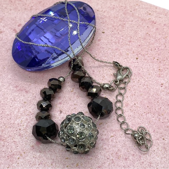 Faceted Glass Beads on Silvertone Chain Necklace - Picture 8 of 8